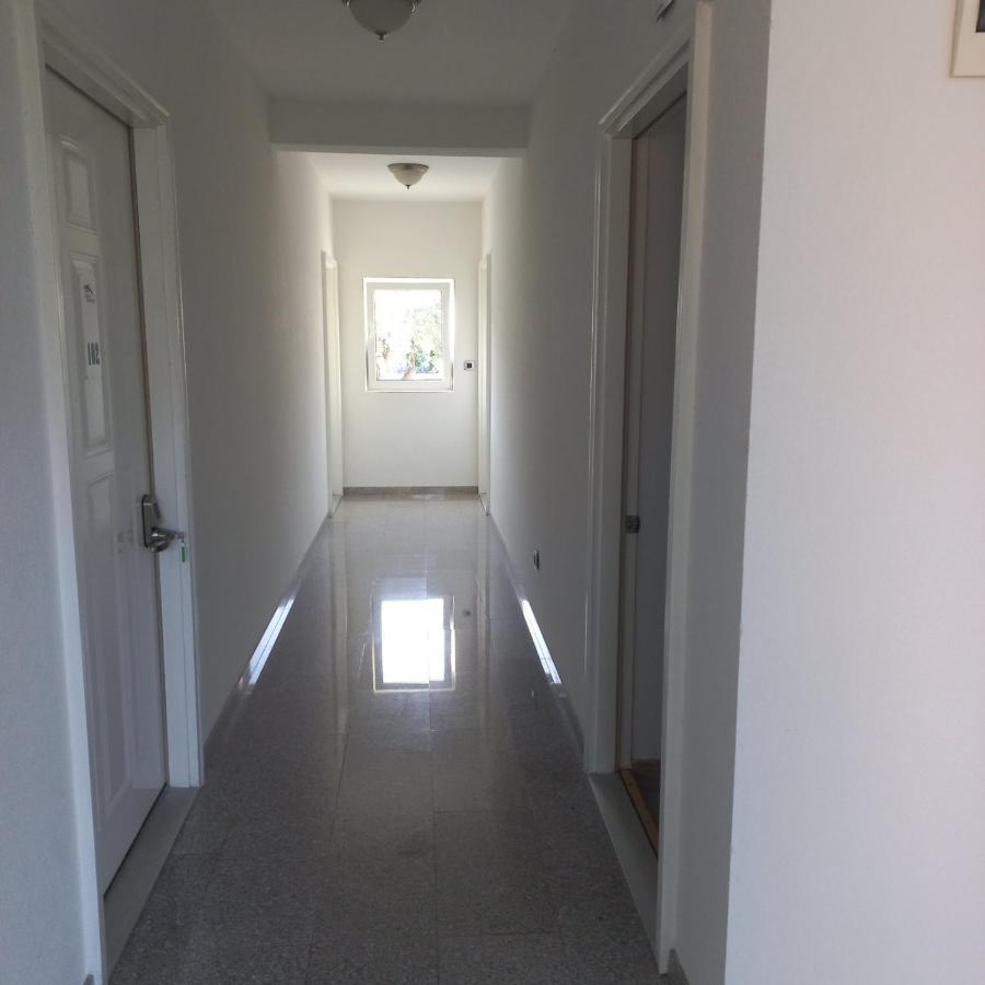Green Dolphin Apartment Bar Luaran gambar